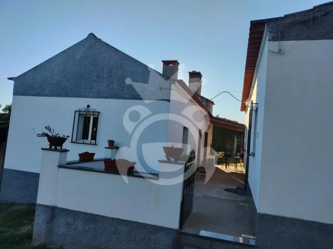 Quinta T3 para Venda em Santiago Maior Foto 6