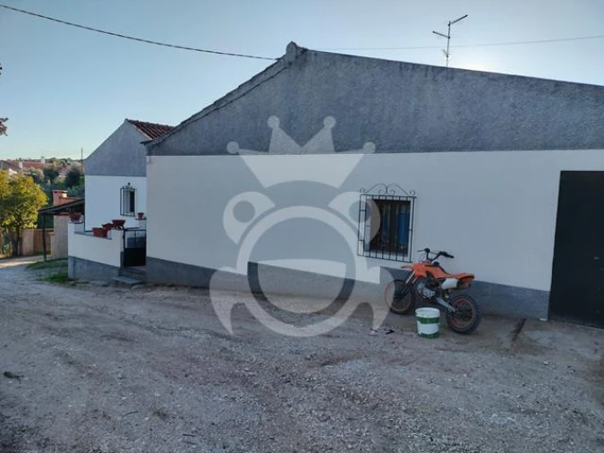 Quinta T3 para Venda em Santiago Maior Foto 4