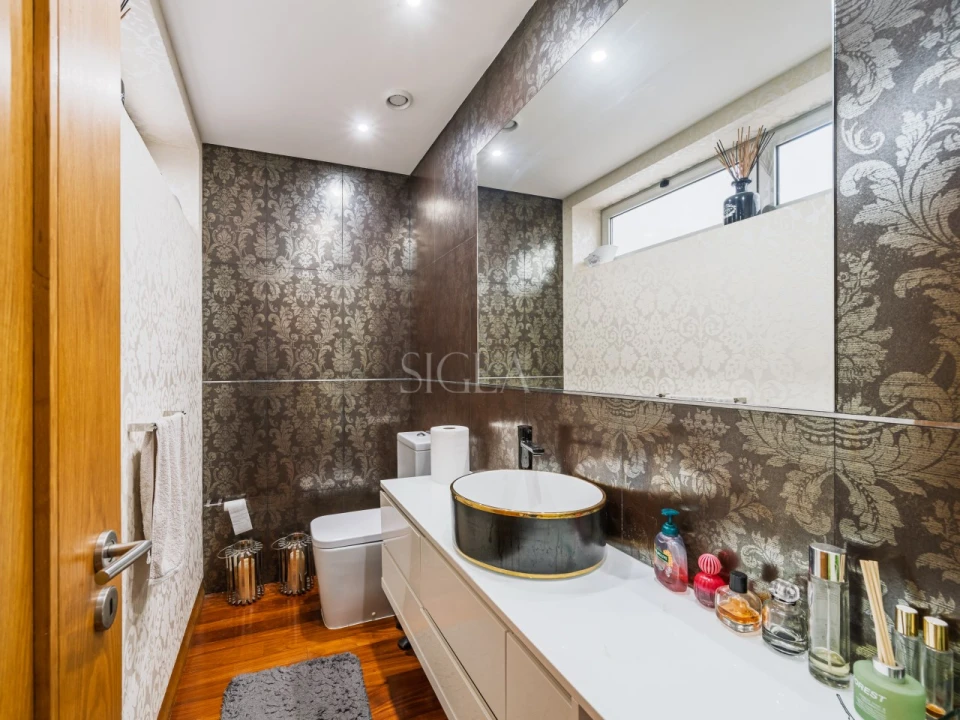 Moradia T3 para Venda em Madalena Foto 16