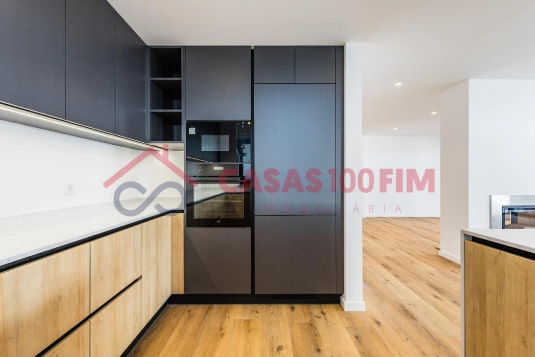 Moradia T4 para Venda em Milagres Foto 4