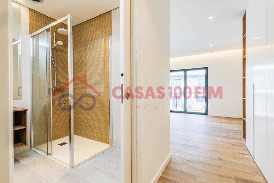 Moradia T4 para Venda em Milagres Foto 28