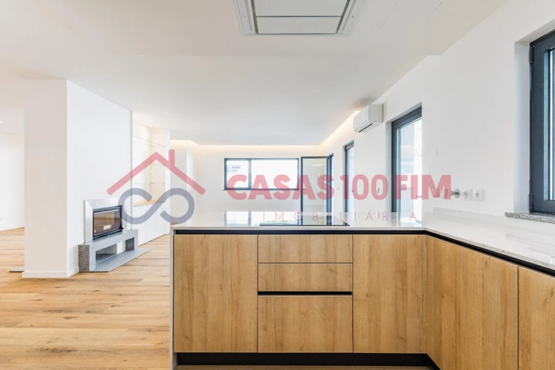 Moradia T4 para Venda em Milagres Foto 29