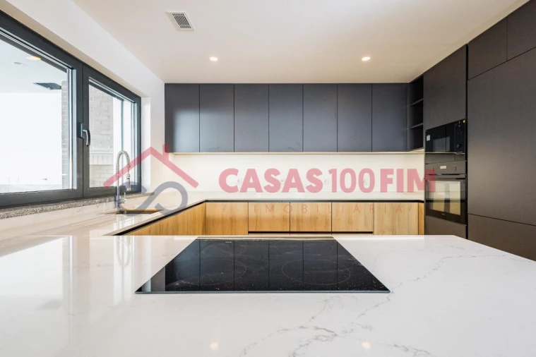 Moradia T3 para Venda em Milagres Foto 8