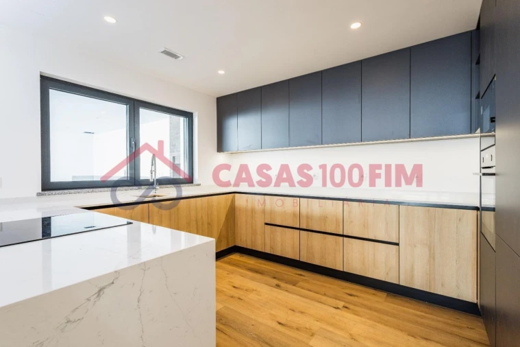 Moradia T3 para Venda em Milagres Foto 10