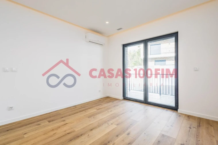 Moradia T3 para Venda em Milagres Foto 31