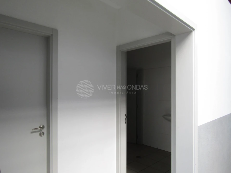 Armazém para Venda em Raiva, Pedorido e Paraíso Foto 10