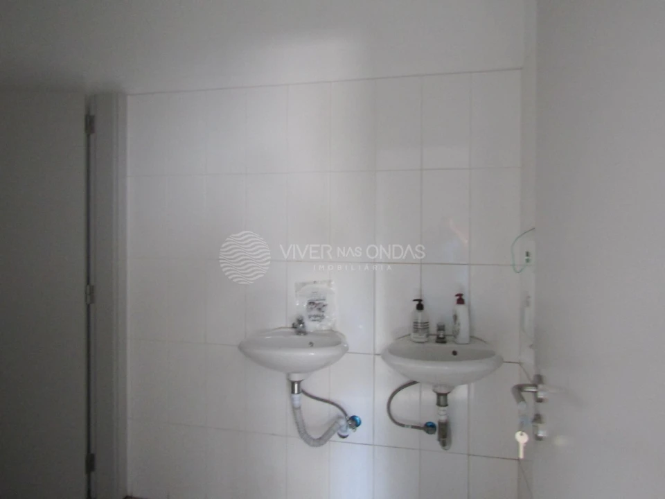 Armazém para Venda em Raiva, Pedorido e Paraíso Foto 11