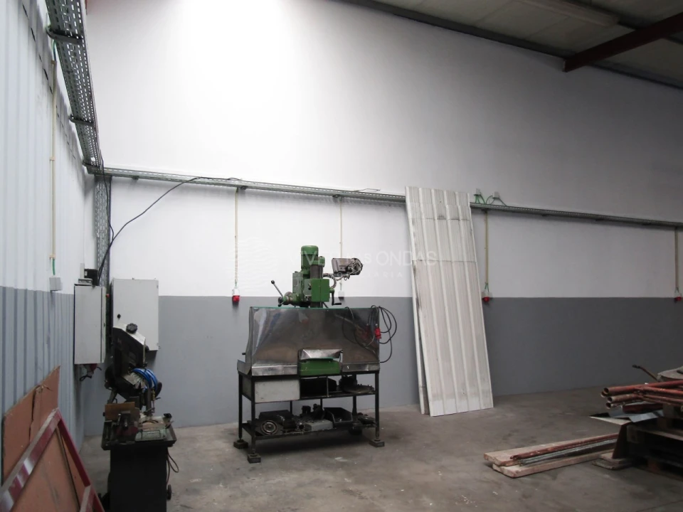 Armazém para Venda em Raiva, Pedorido e Paraíso Foto 12