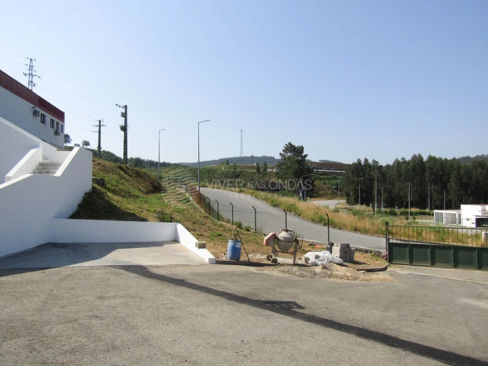 Armazém para Venda em Raiva, Pedorido e Paraíso Foto 31