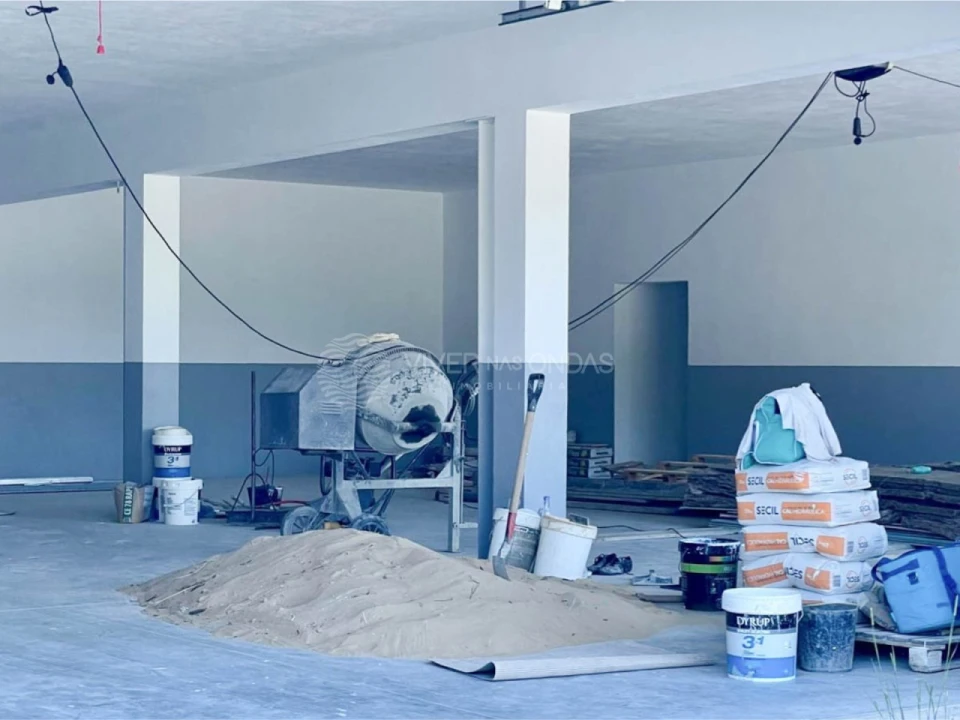 Armazém para Venda em Raiva, Pedorido e Paraíso Foto 29