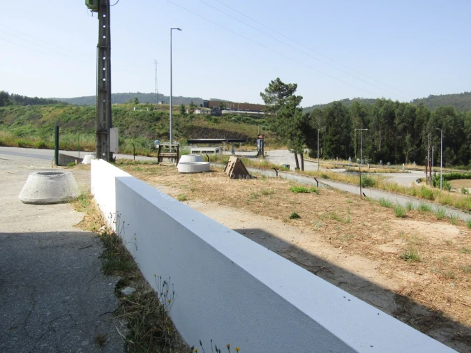 Armazém para Venda em Raiva, Pedorido e Paraíso Foto 24