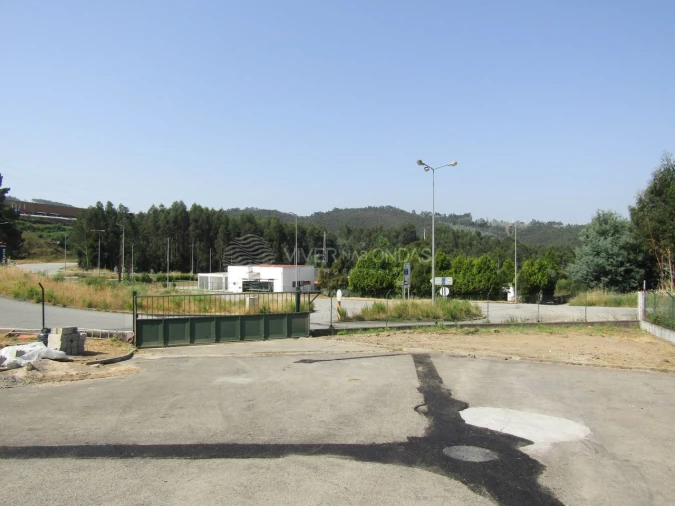 Armazém para Venda em Raiva, Pedorido e Paraíso Foto 32