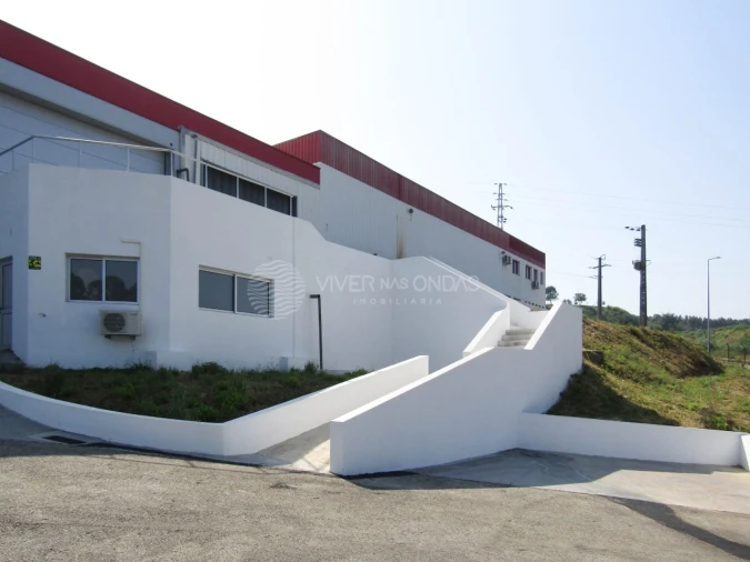 Armazém para Venda em Raiva, Pedorido e Paraíso Foto 4