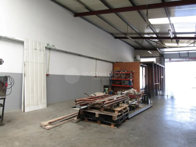 Armazém para Venda em Raiva, Pedorido e Paraíso Foto 13