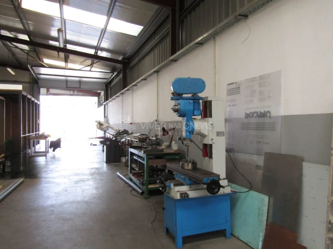 Armazém para Venda em Raiva, Pedorido e Paraíso Foto 14