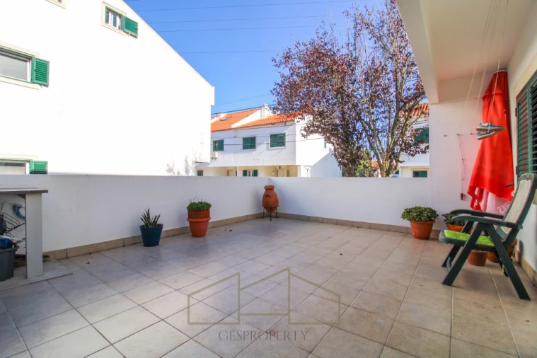 Moradia T3 para Venda em Amora Foto 10