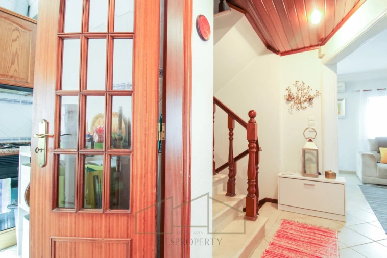 Moradia T3 para Venda em Amora Foto 16