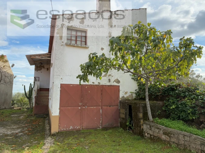 Quinta T3 para Venda em Vale de Prazeres e Mata da Rainha