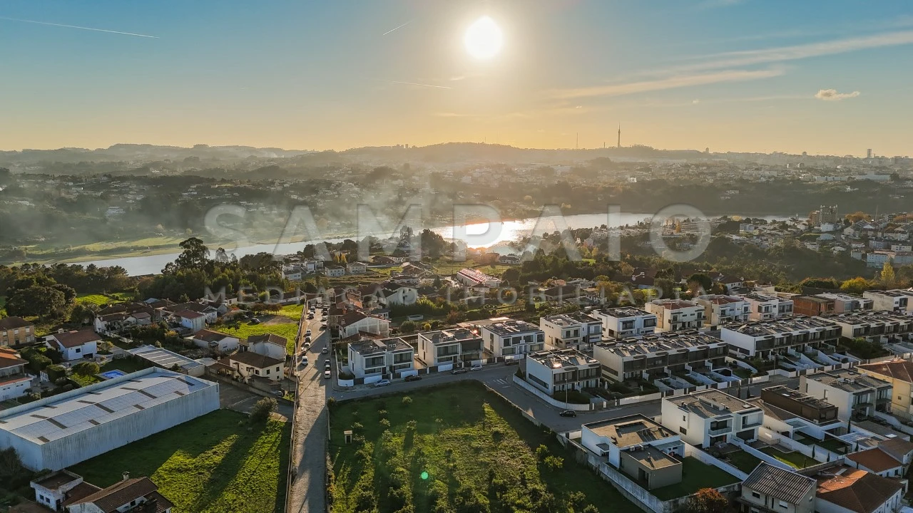 Moradia T3 para Venda em Gondomar (São Cosme), Valbom e Jovim Foto 31