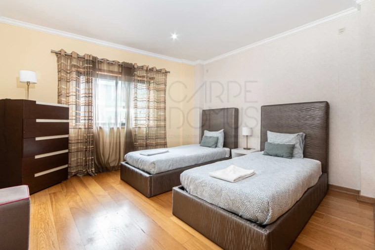 Apartamento T3 para Arrendamento em Parque das Nações Foto 6