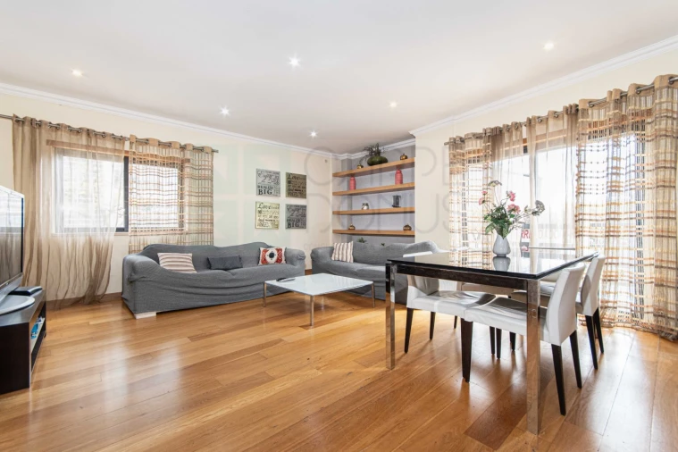 Apartamento T3 para Arrendamento em Parque das Nações Foto 12