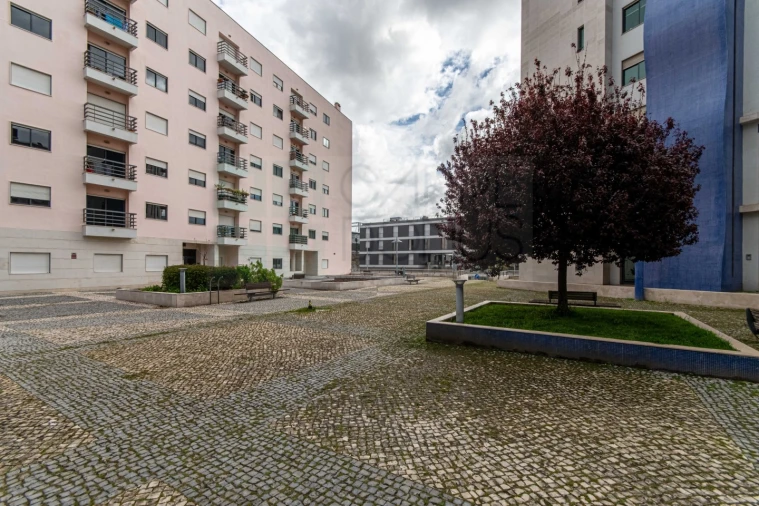 Apartamento T3 para Arrendamento em Parque das Nações Foto 27