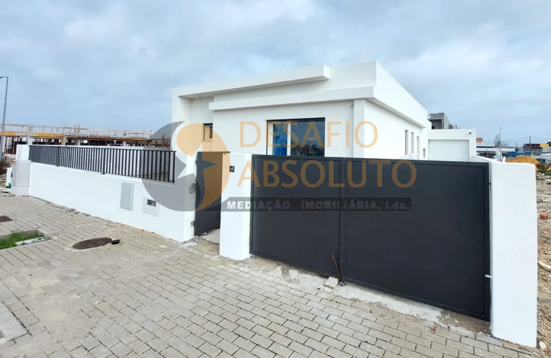 Moradia T3 para Venda em Azeitão (São Lourenço e São Simão) Foto 24