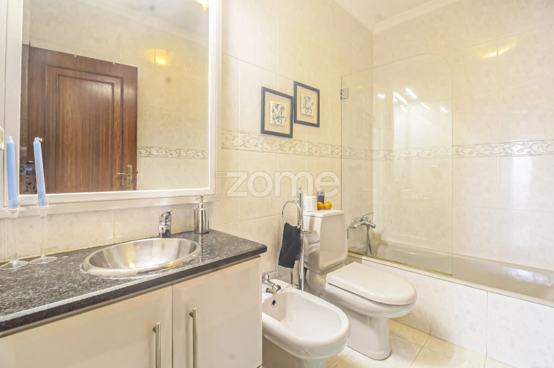 Apartamento T3 para Venda em Castêlo da Maia Foto 38