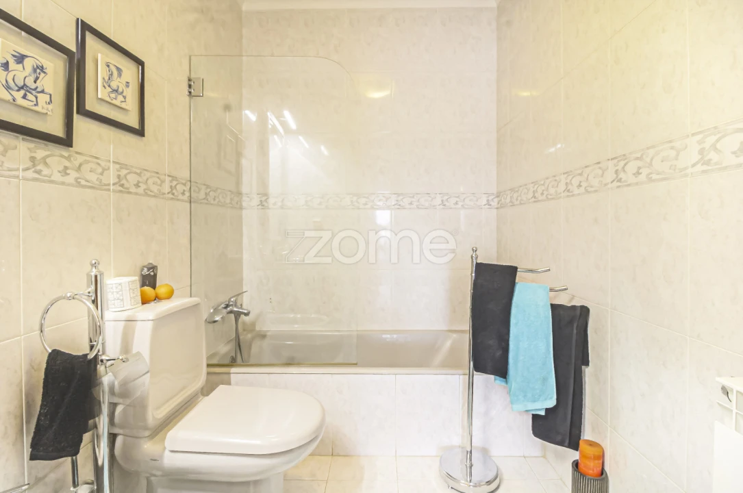 Apartamento T3 para Venda em Castêlo da Maia Foto 39