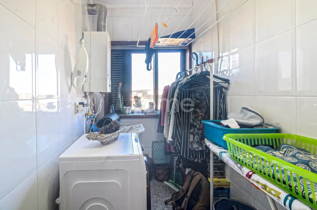 Apartamento T3 para Venda em Castêlo da Maia Foto 28