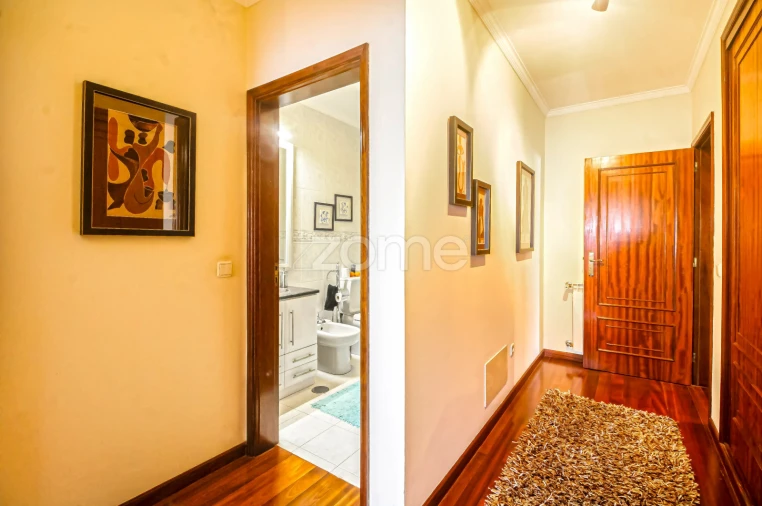 Apartamento T3 para Venda em Castêlo da Maia Foto 34