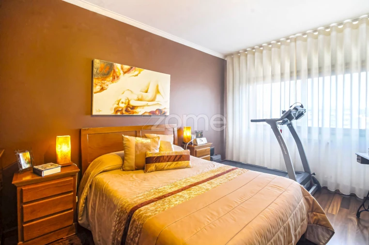 Apartamento T3 para Venda em Castêlo da Maia Foto 36