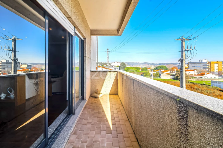 Apartamento T3 para Venda em Castêlo da Maia Foto 19