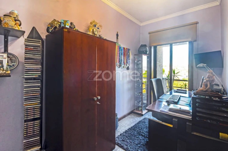 Apartamento T3 para Venda em Castêlo da Maia Foto 30