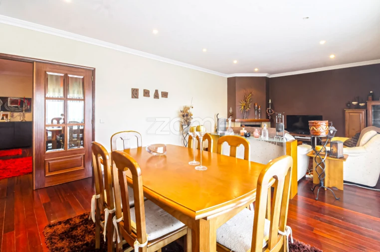 Apartamento T3 para Venda em Castêlo da Maia Foto 14