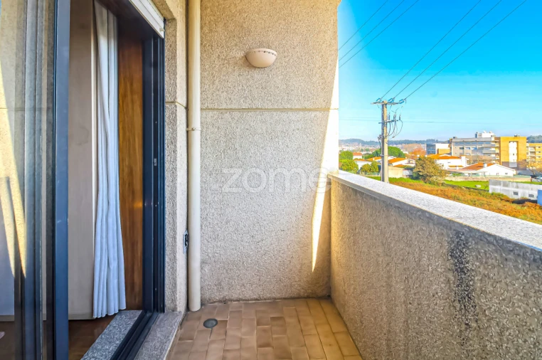 Apartamento T3 para Venda em Castêlo da Maia Foto 44