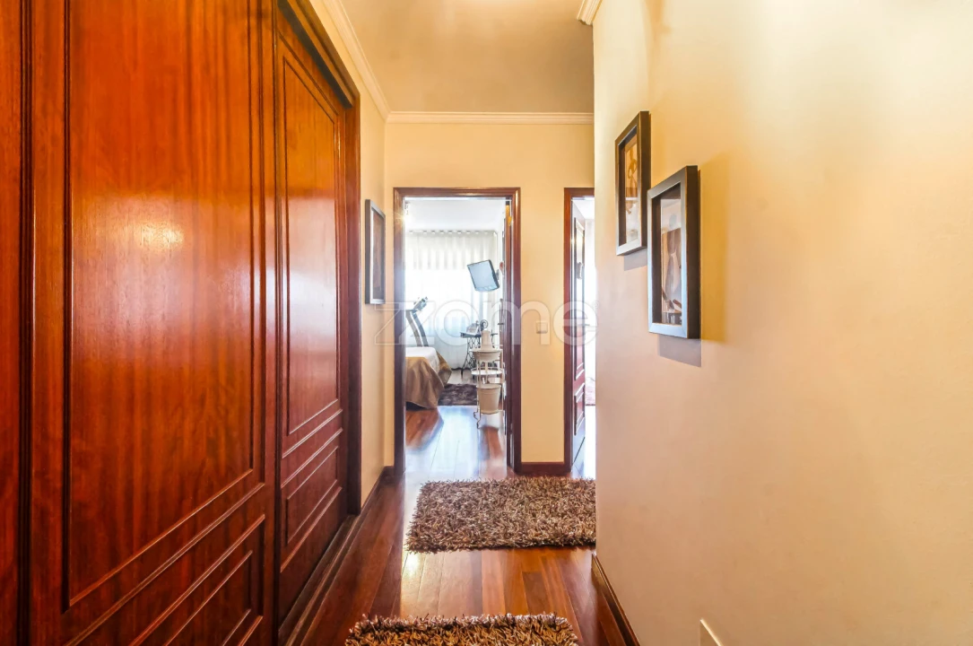 Apartamento T3 para Venda em Castêlo da Maia Foto 33