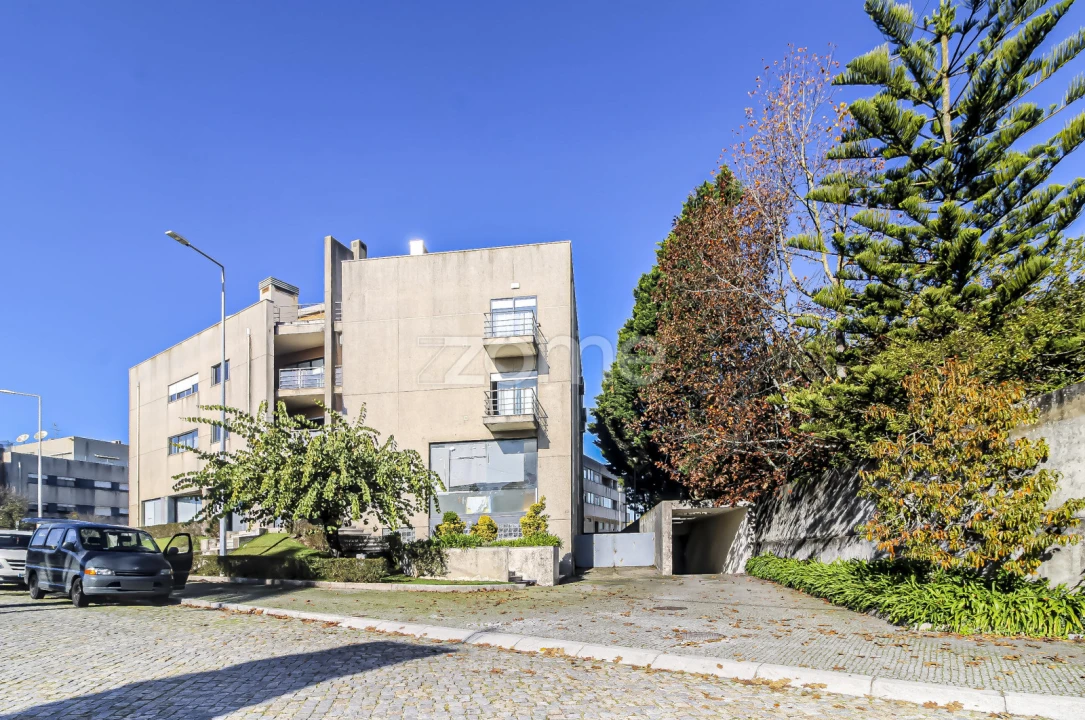 Apartamento T3 para Venda em Castêlo da Maia Foto 1