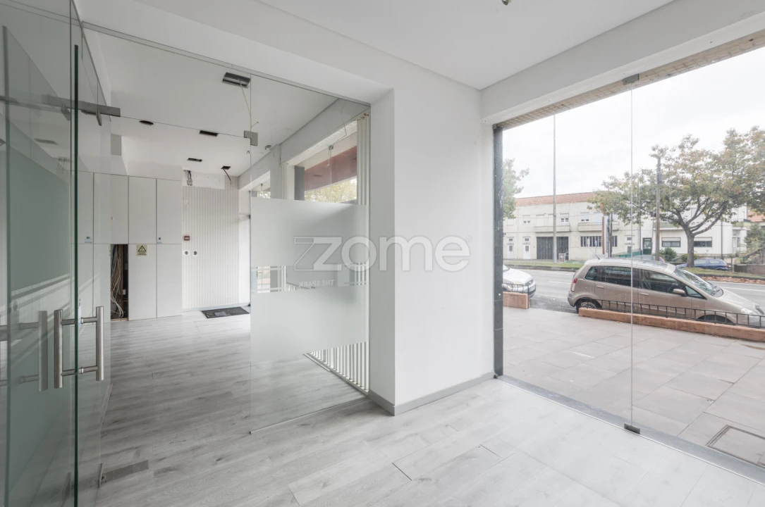 Negócio para Arrendamento em Paranhos Foto 6