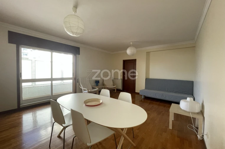 Apartamento T1 para Arrendamento em Cedofeita, Santo Ildefonso, Sé, Miragaia, São Nicolau e Vitória Foto 4