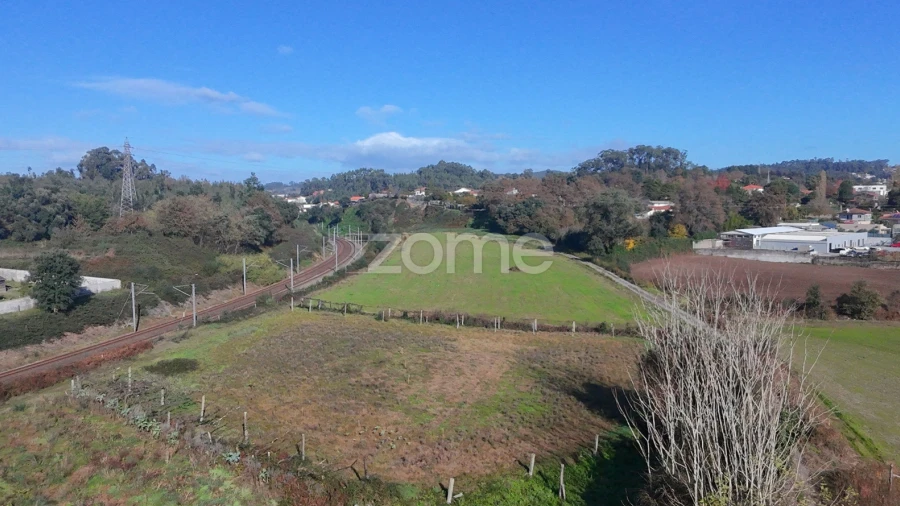 Terreno para Venda em Vila Nova de Famalicão e Calendário