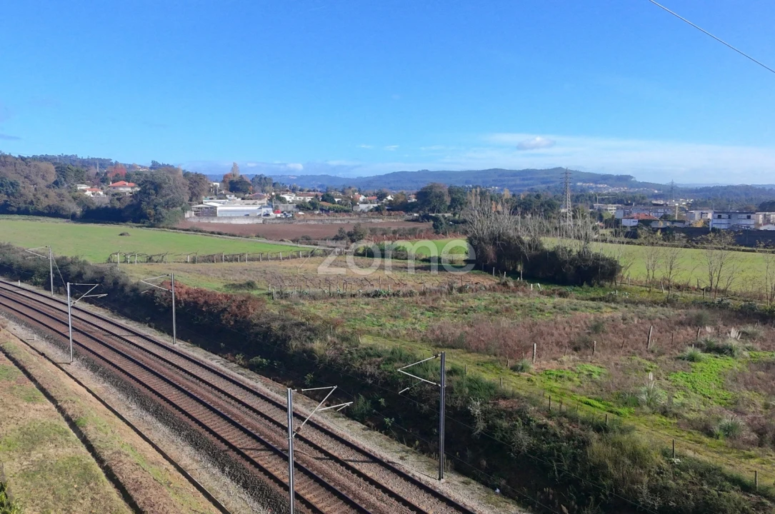 Terreno para Venda em Vila Nova de Famalicão e Calendário Foto 3