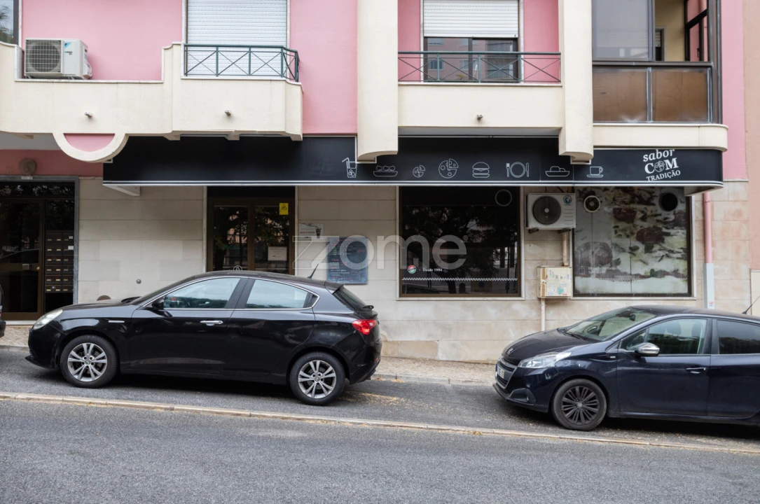 Negócio para Trespasse em Alfragide Foto 1