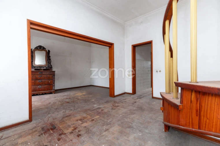 Moradia T8 para Venda em São Martinho do Bispo e Ribeira de Frades Foto 4