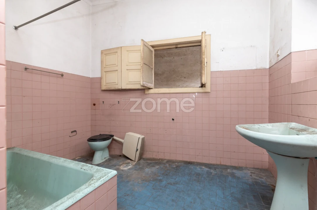 Moradia T8 para Venda em São Martinho do Bispo e Ribeira de Frades Foto 8