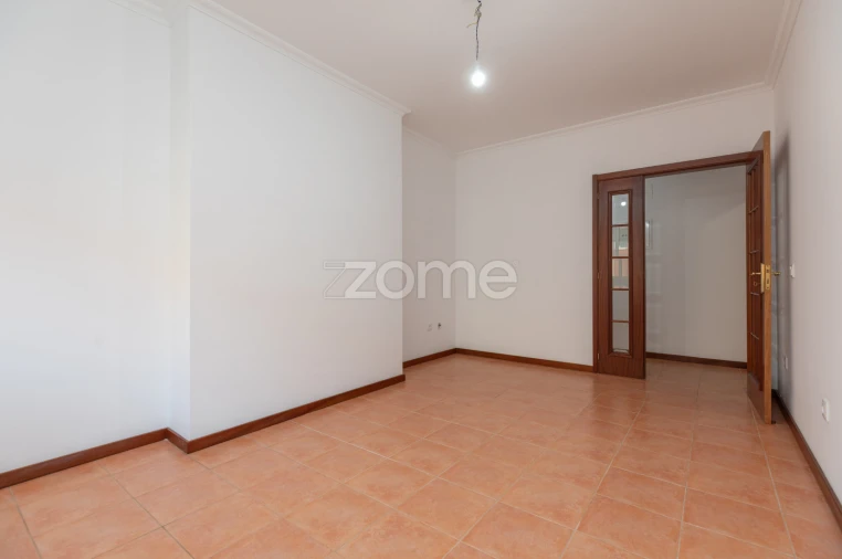 Apartamento T3 para Venda em Eiras e São Paulo de Frades Foto 4