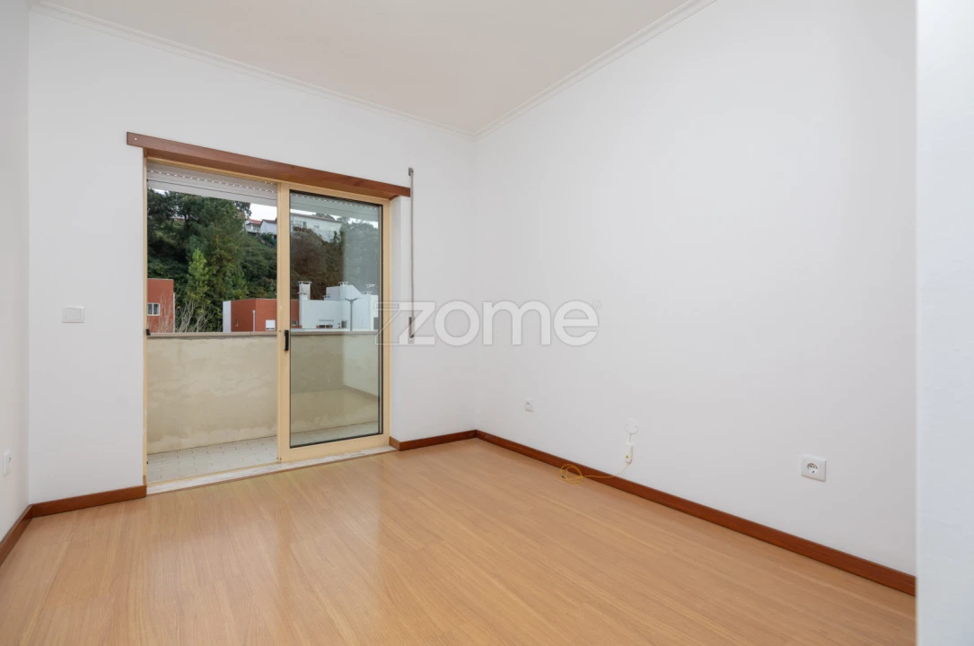 Apartamento T3 para Venda em Eiras e São Paulo de Frades Foto 7