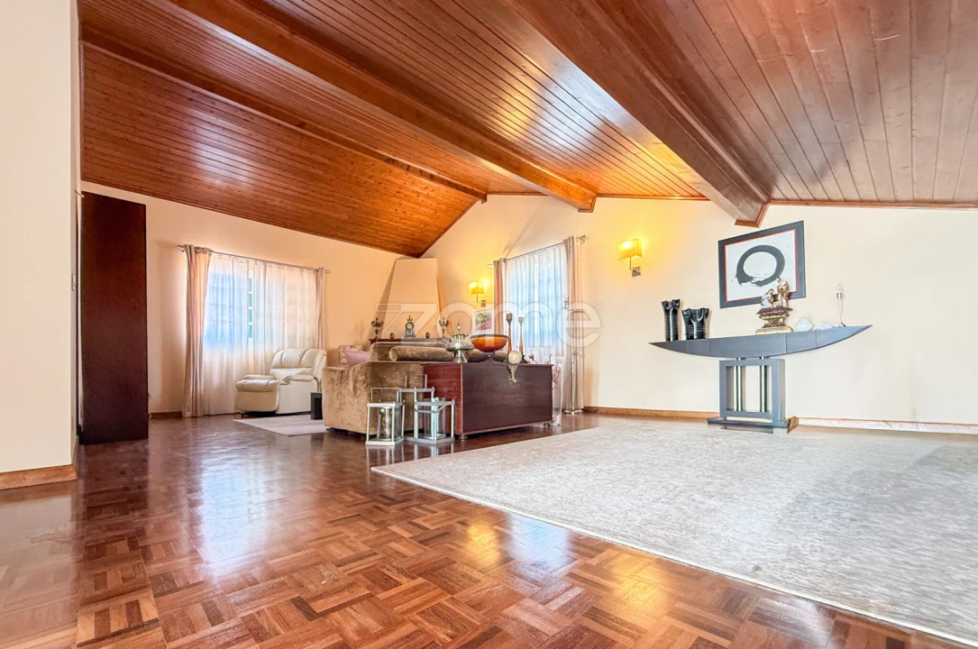 Moradia T4 para Venda em Fajã de Baixo Foto 22