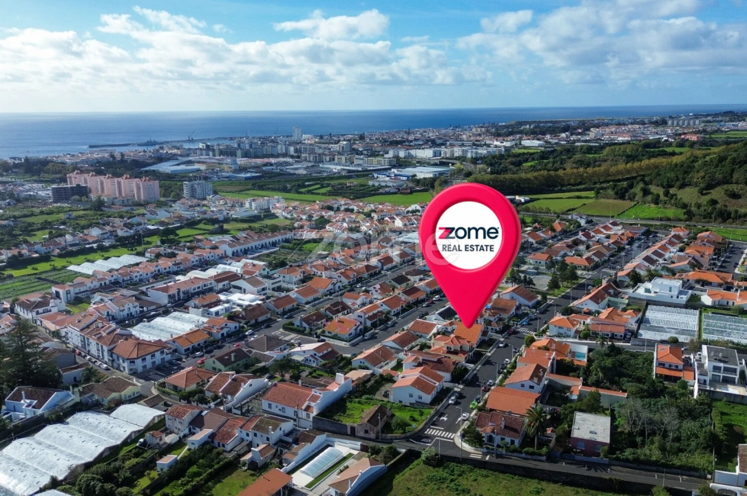 Moradia T4 para Venda em Fajã de Baixo Foto 30