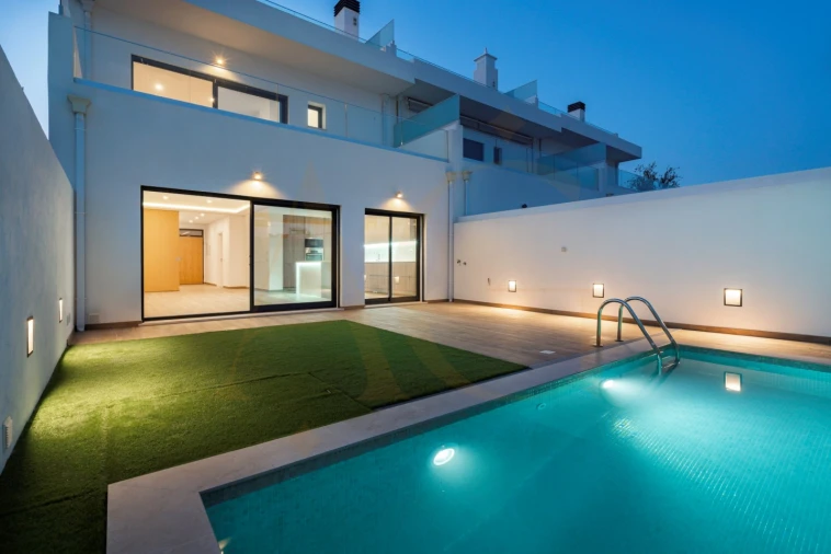 Moradia T3 para Venda em Santa Luzia Foto 1